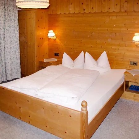 Waldesruh Holiday home Umhausen